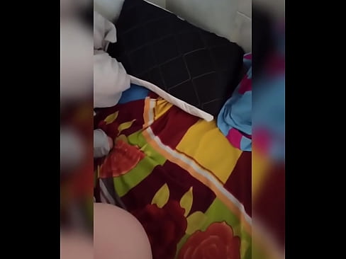❤️ Wandinogara naye anogara ega kumba nekuti murume wake anoenda kuzororo ini ndinotora mukana wekusvira nekuzadza mbongoro yake nemukaka. ❤️  ️❤